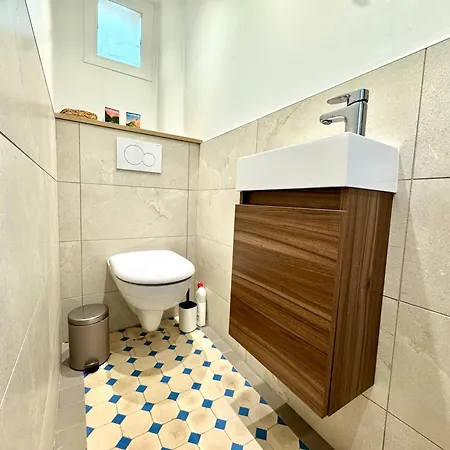 Le Bastille, 6 Pers, 300 M Gare, Climatisation Apartment